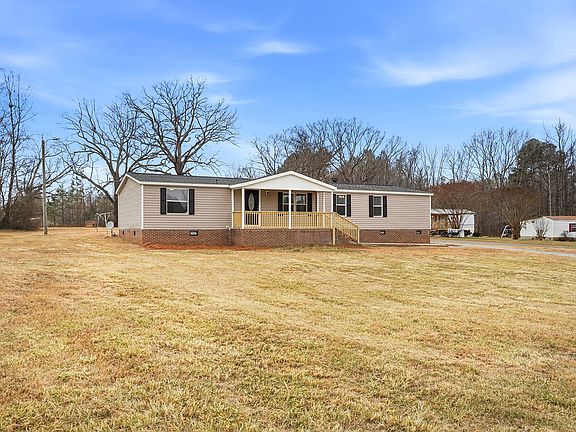 3rd image of 3508 Windwood Cir