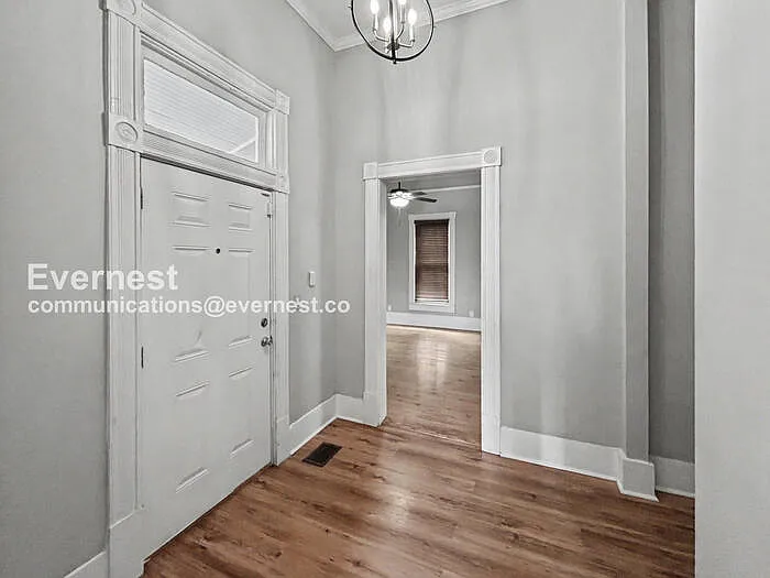 225 Woodward Ave SE — Photo 5