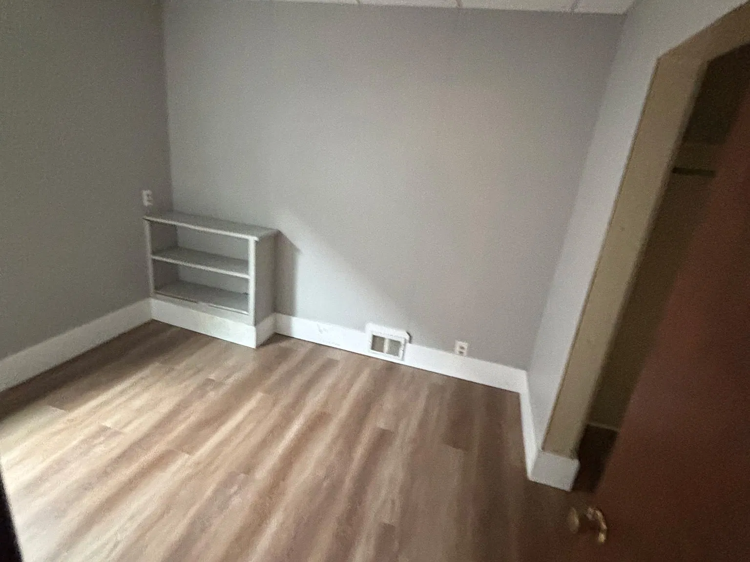 3 bed, 1300 sqft, $1,800 — Photo 4
