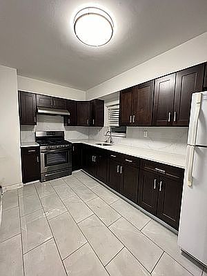 1st image of 1842 E 12th St Floor 3