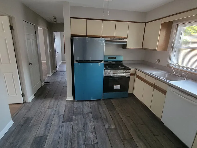 216 S Chase Ave #A — Photo 2