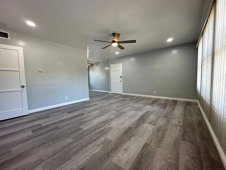 5286 E Las Lomas St — Photo 3