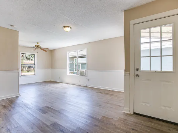 132 E 11th St, San Angelo, TX 76903