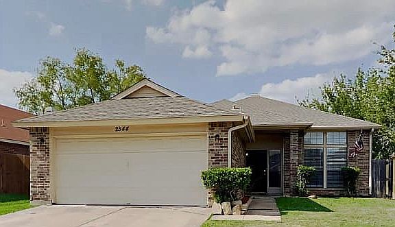 2nd image of 2548 Forest Creek Dr