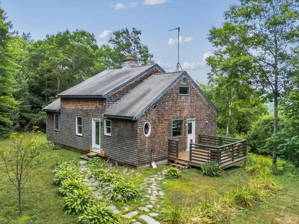 154 Daves Way, Dresden, ME 04342