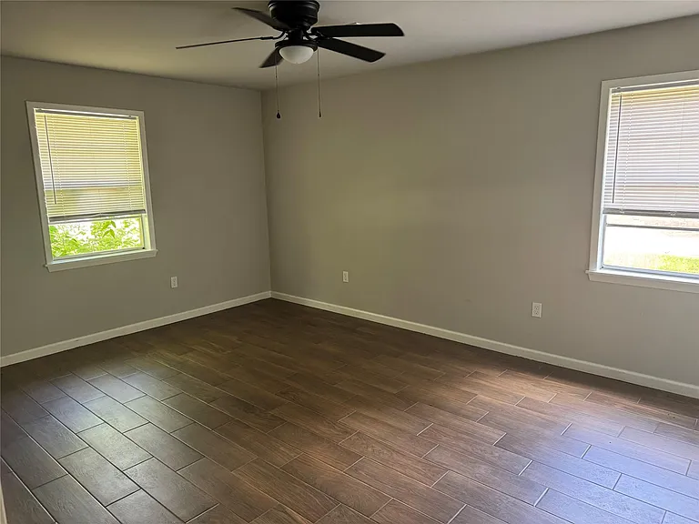 1413 Forehand St — Photo 16