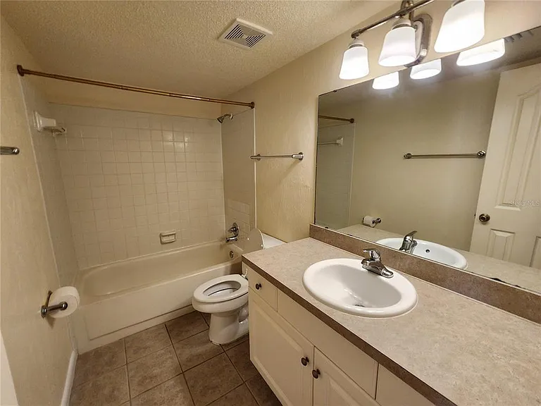 501 SW 75th St #A14 — Photo 28
