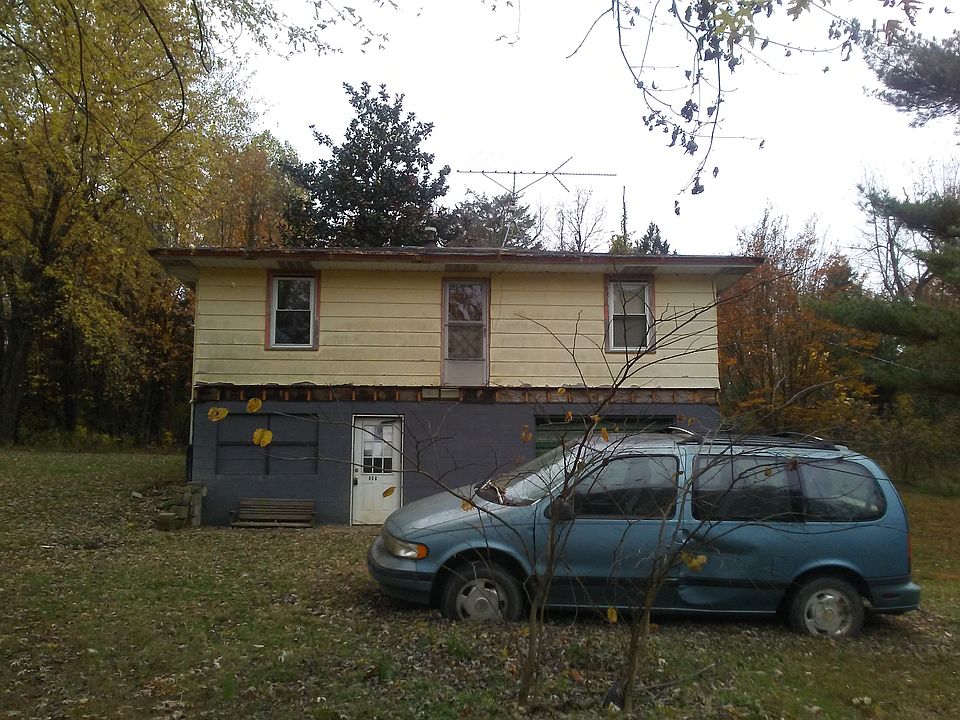 1st image of 966 State Highway 146 W
