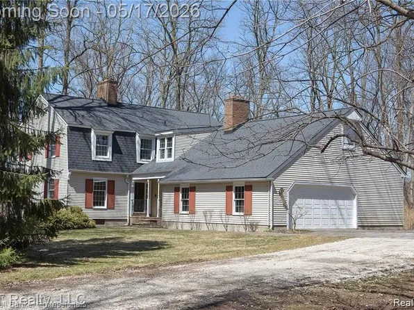 47300 Maplebrook, Northville, MI 48168