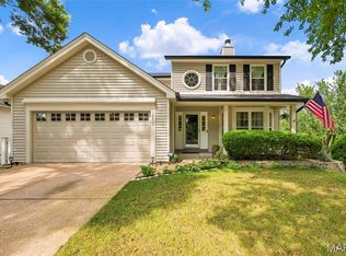 16511 Hunters Crossing Dr, Grover, MO 63040