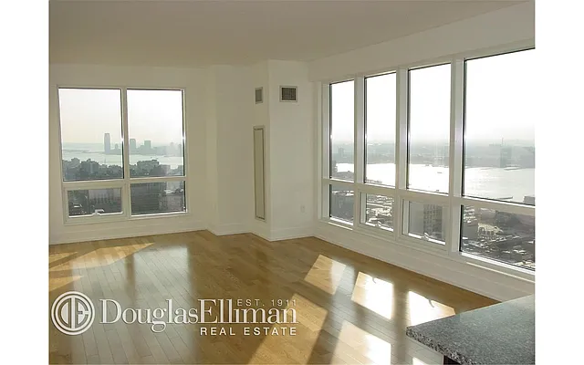 Rented by Douglas Elliman | media 38