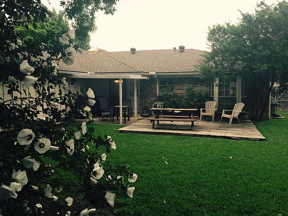 3rd image of 3001 Parkside Dr