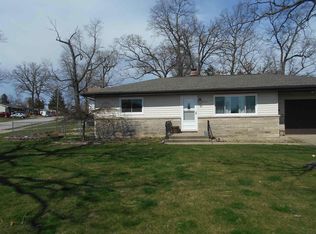 904 Woodbine Way, South Bend, IN