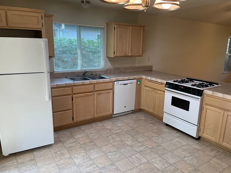 66 N Valley Ct — Photo 6