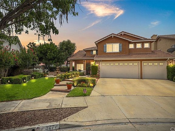 2nd image of 3277 Bighorn Cir
