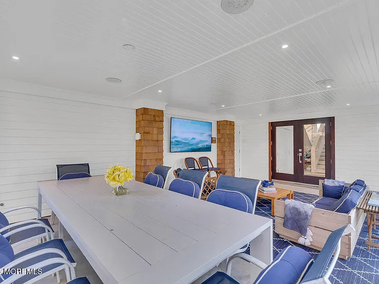 985 Ocean Ave — Photo 140