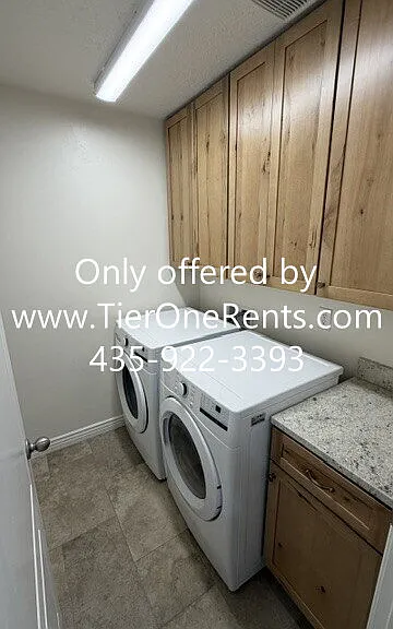 2319 S 1950 E — Photo 21