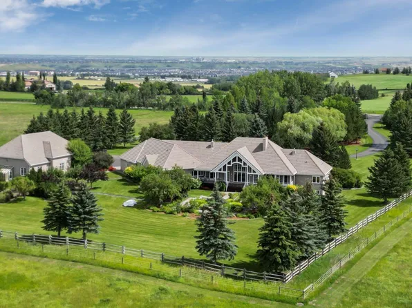 234009 48th St W, Foothills County, AB T0L 1H0