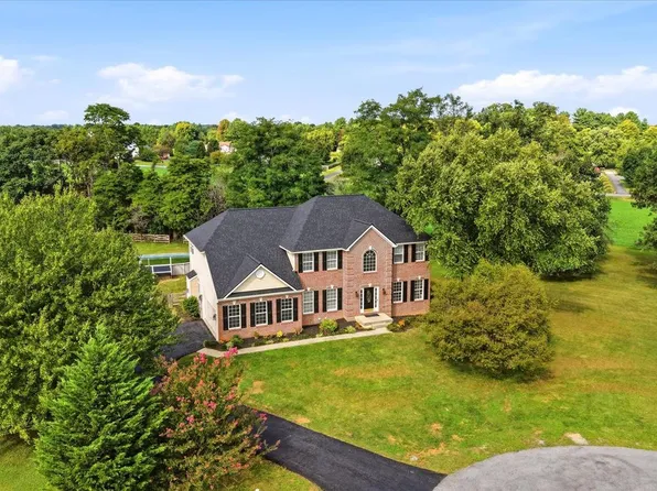 163 Wheat Field Ter, Harpers Ferry, WV 25425