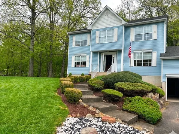 15 Sherbrook Dr, Rockaway, NJ 07866