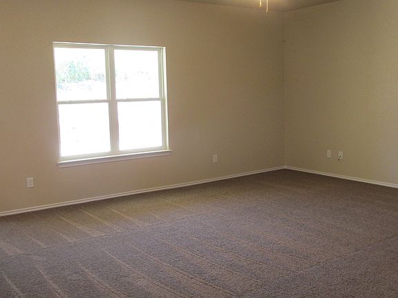 2nd image of 2709 Curtis Dr