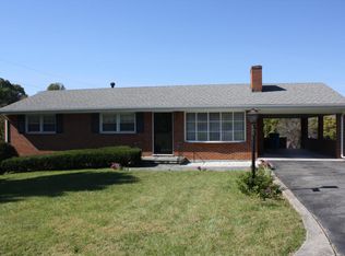 1644 Springbrook Rd NW, Roanoke, VA 24017