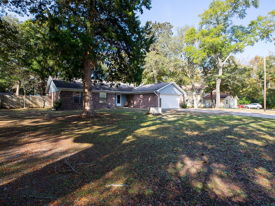 1st image of 518 Pine Ave