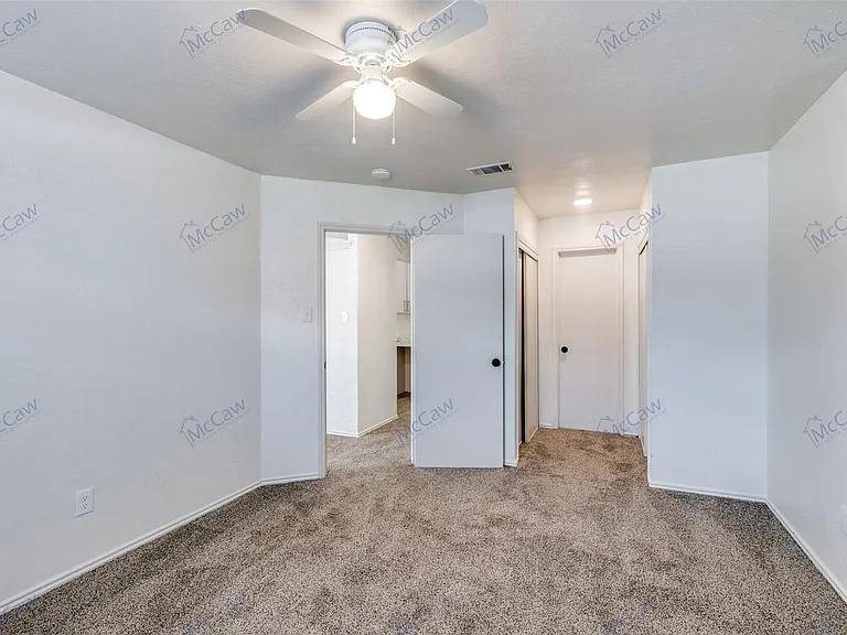 9912 Hustead St — Photo 10