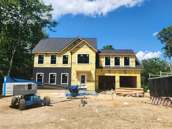 75 Willard Rd, Ashburnham, MA 01430