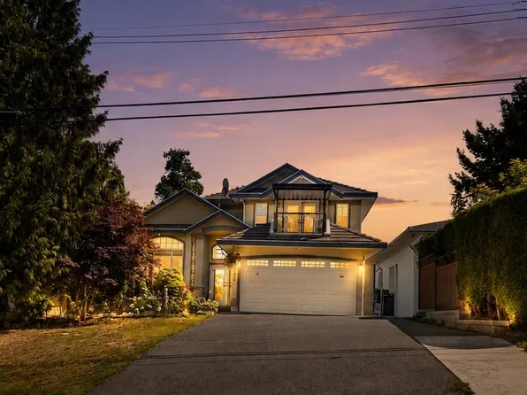 9928 116th St, Surrey, BC V3V 4A4