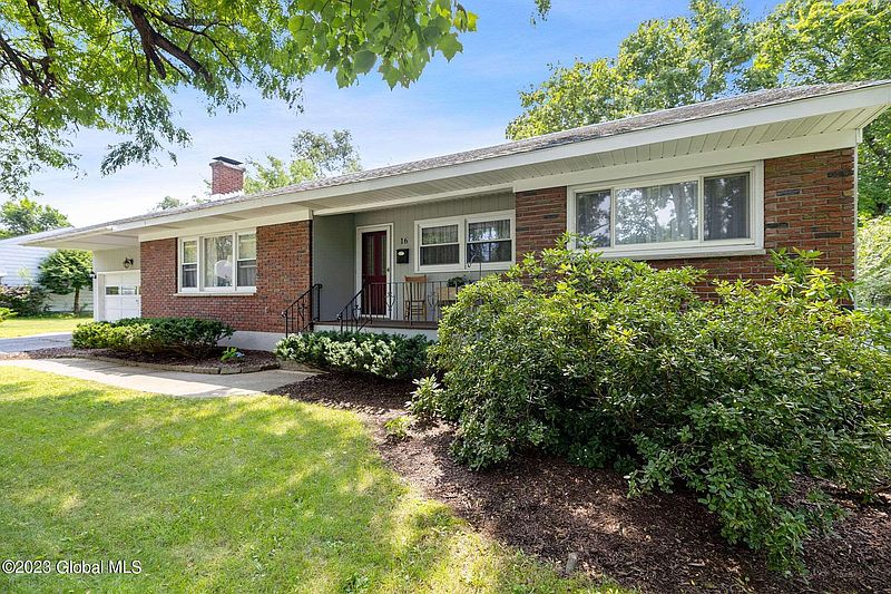 3rd image of 16 Kelly Avenue