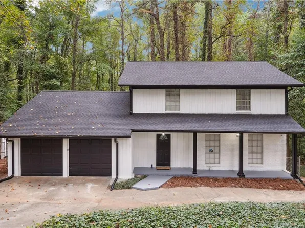 1610 Whisperwood Trl, Stone Mountain, GA 30088