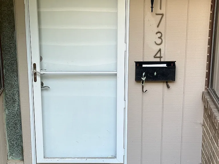 1734 Westwind Way #117 — Photo 2