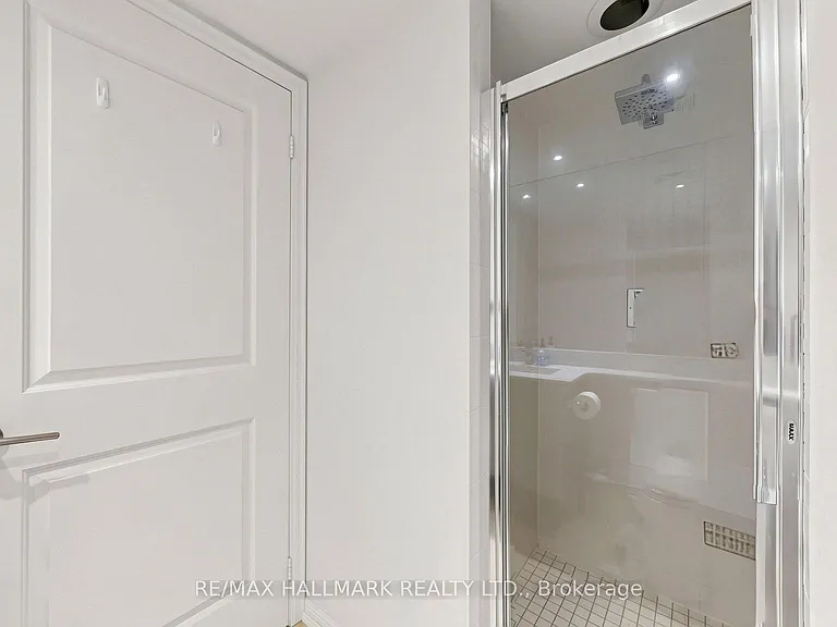 85 E Liberty St #812 — Photo 15