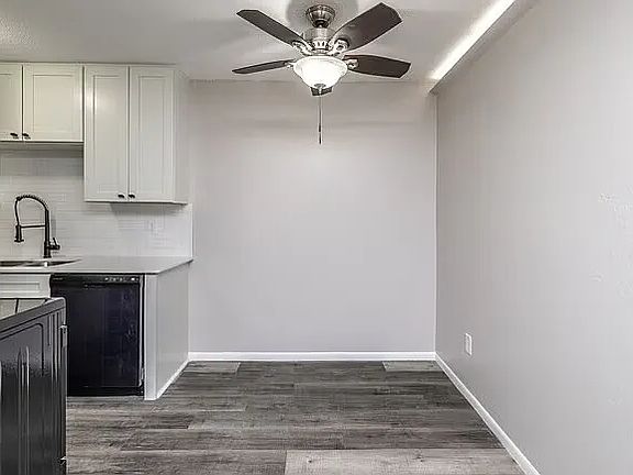4th image of 1000 7th Ave SW