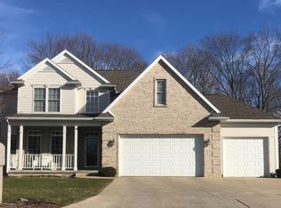 542 Cedar Ridge Dr, Williamston, MI 48895