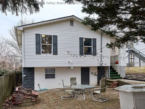206 Henson Ave, South Charleston, WV 25303