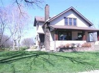 423 N Bartlett St, Canton, SD 57013