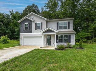 2600 Roselawn Ter, Hopewell, VA 23860