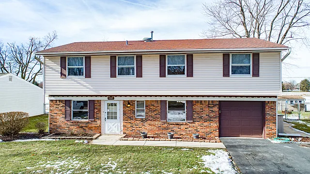 137 Cedarwood Ave photo 1