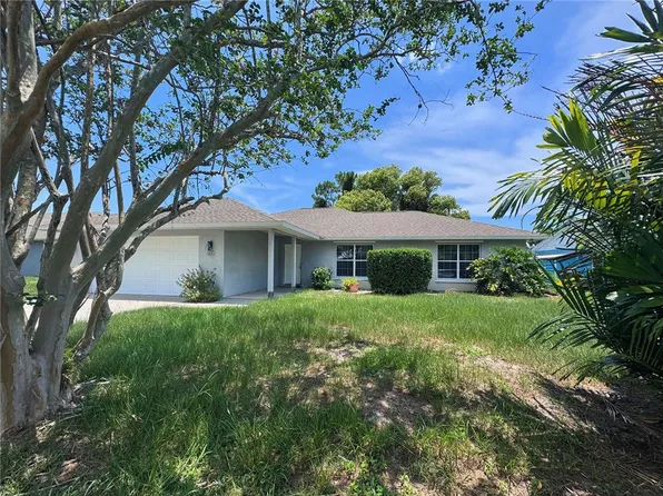 417 Pine St, Sebastian, FL 32958