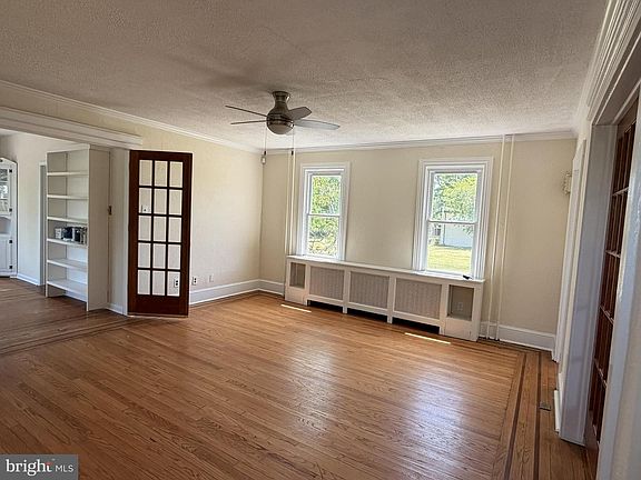 4th image of 616 W Ocean Heights Ave