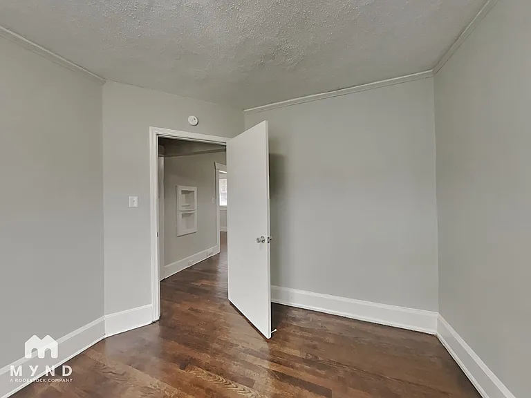 4817 Avenue N — Photo 17