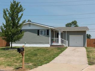 429 Aqua Ridge Ct, Saint Louis, MO 63129