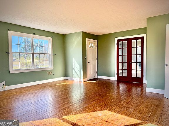 5th image of 2256 Bay Springs Rd