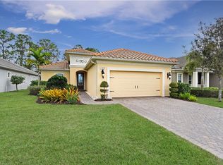 3613 Canopy Cir, Naples, FL 34120