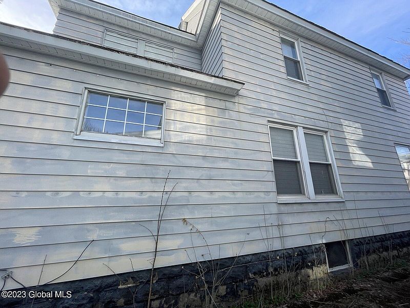 4th image of 1318 Alden Place