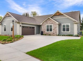 2986 Gateway AVENUE, Hartford, WI 53027