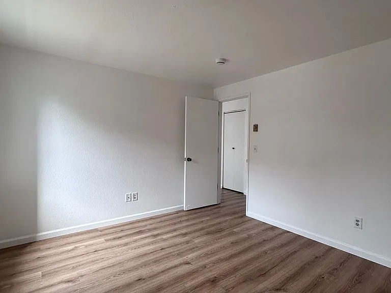 1730 Texas St #1 — Photo 13