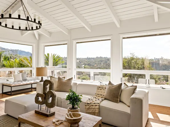 2063 Willow Glen Rd, Fallbrook, CA 92028